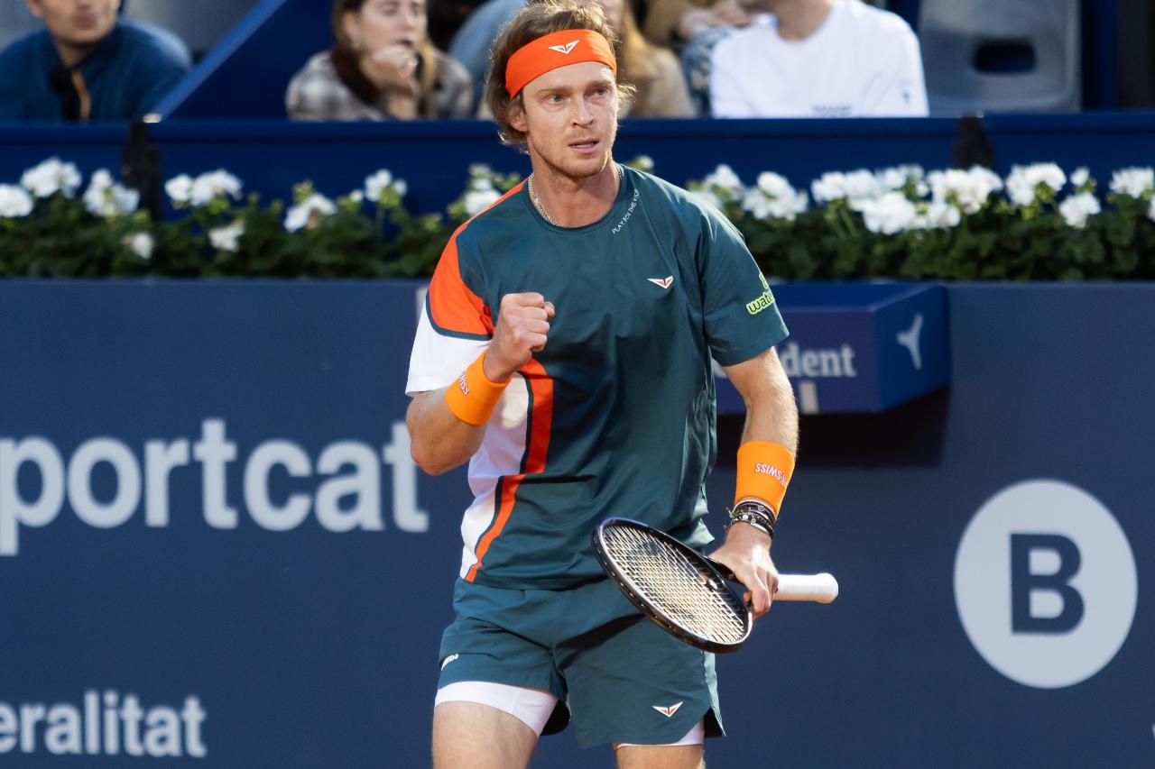 ATP Barcelona: četvrtfinalni dueli Musetti - Fils, Rublev - Machac i drugi mečevi